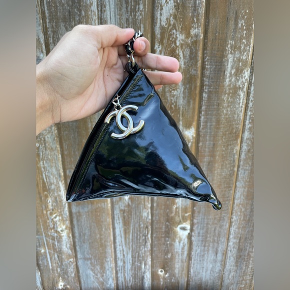 Chanel pyramid purse - Picture 8 of 16
